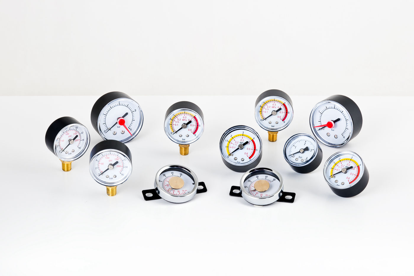 ITS srl - Prodotti - Manometri, termometri, flussostati, pressostati e termostati. ITS srl - Prodotti - Manometri, termometri, flussostati, pressostati e termostati.